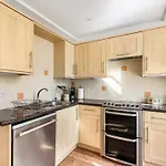 Pass The Keys Lovely 3 Bedroom Garden Home In Oxford