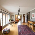 Stunning 5 Bed Garden Home - Oxford