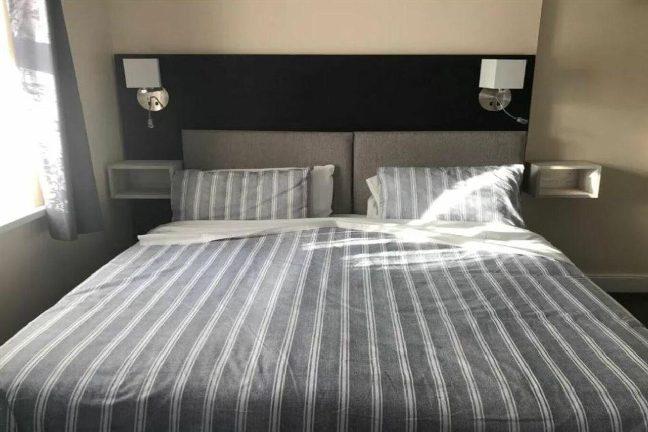 The Old Black Horse Inn 3*