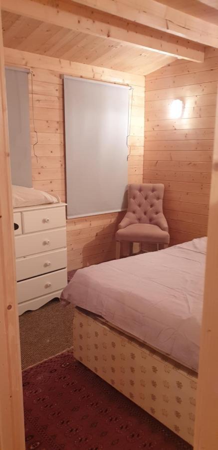 Chalet The Cabin Captivating Customisable & Cosy Oxford