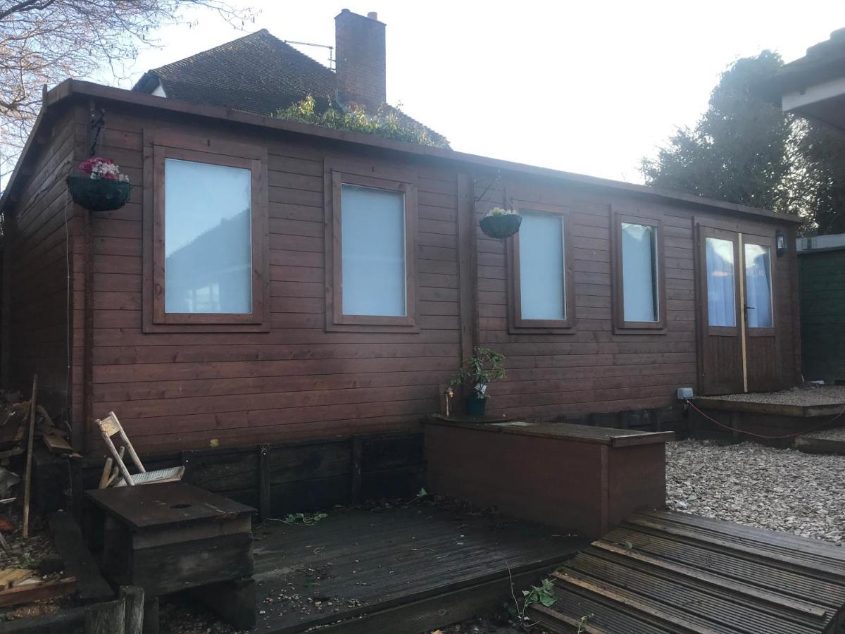 Chalet The Cabin Captivating Customisable & Cosy