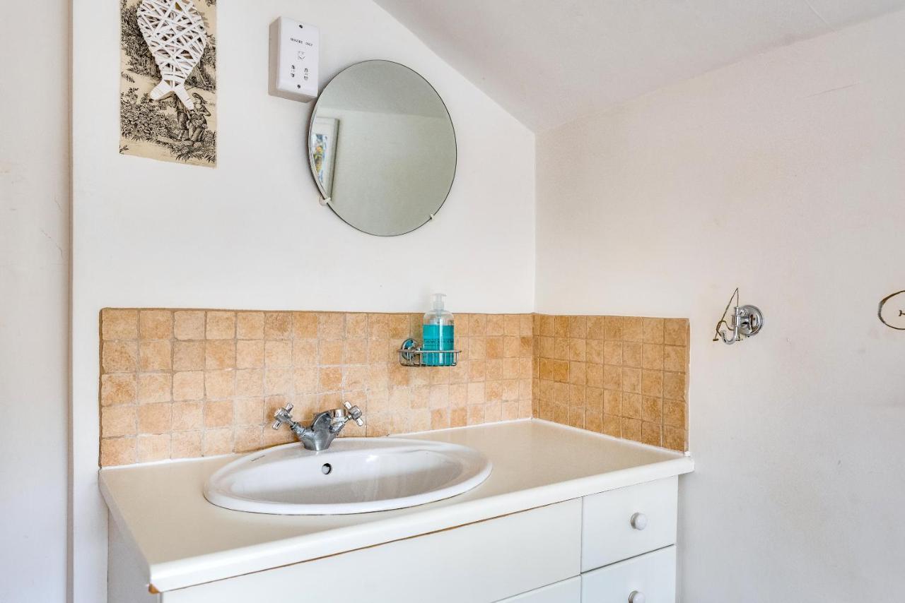 Cosy Victorian Terrace House In Jericho *
