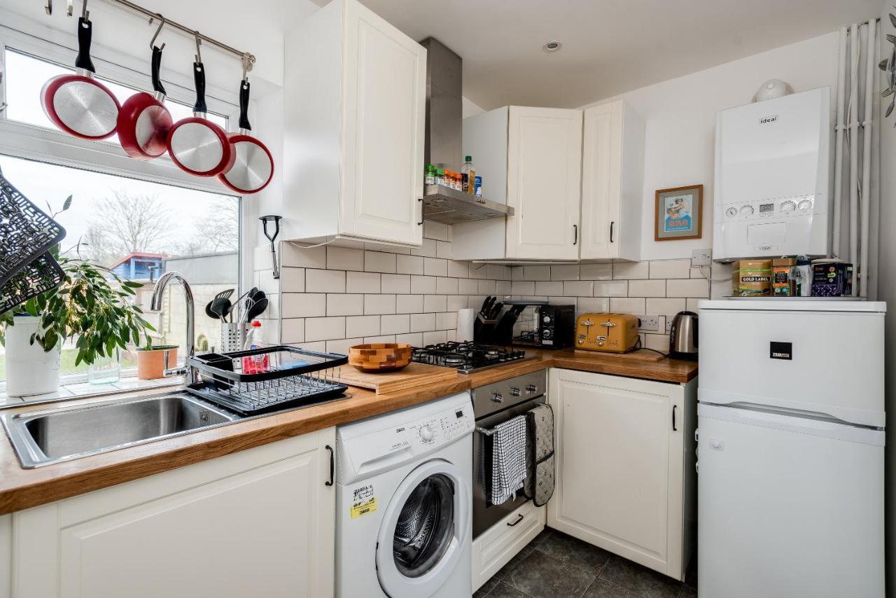 Award Winning 3 Bedroom House With Private Parking Florence Park Holiday home Oxford