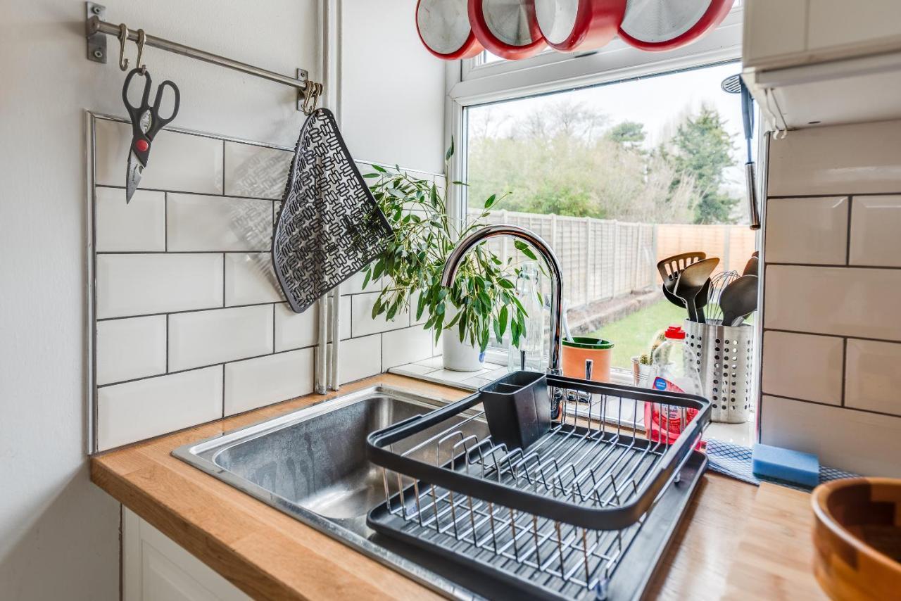 Holiday home Award Winning 3 Bedroom House With Private Parking Florence Park Oxford