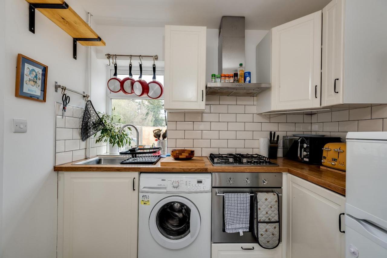 Award Winning 3 Bedroom House With Private Parking Florence Park Holiday home Oxford