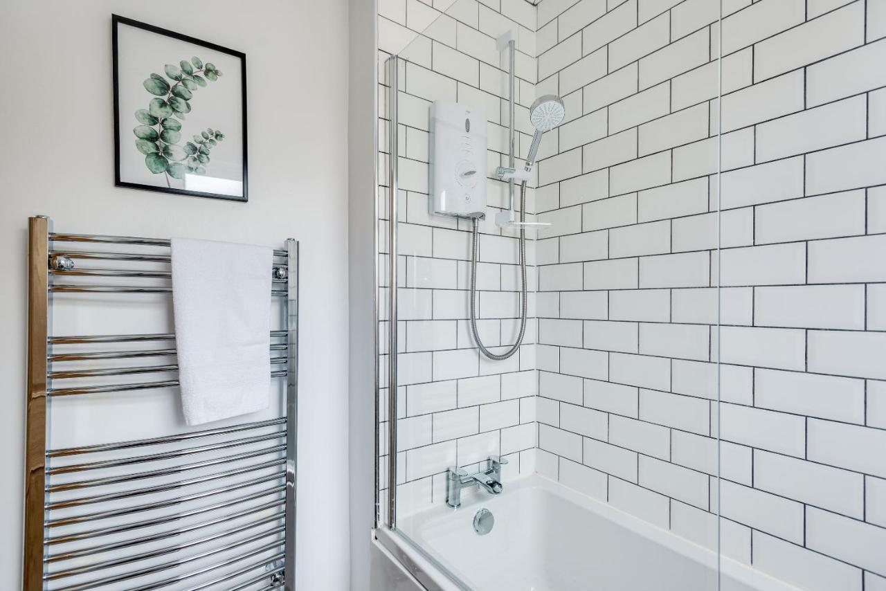 Holiday home Award Winning 3 Bedroom House With Private Parking Florence Park