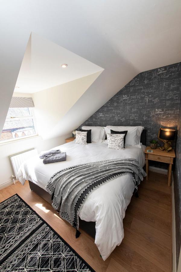 Holiday home 3 Bedroom House - A Very British Place To - Near Centre ! Oxford