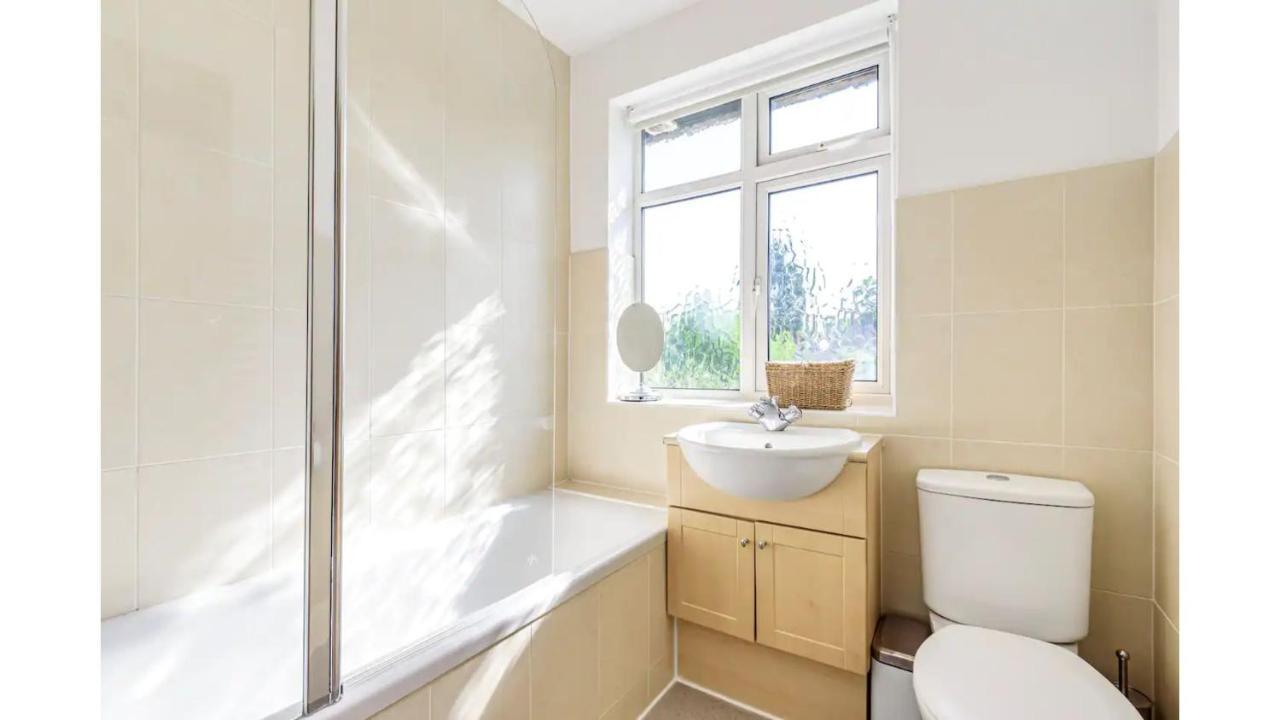 Holiday home Pass The Keys Lovely 3 Bedroom Garden In Oxford