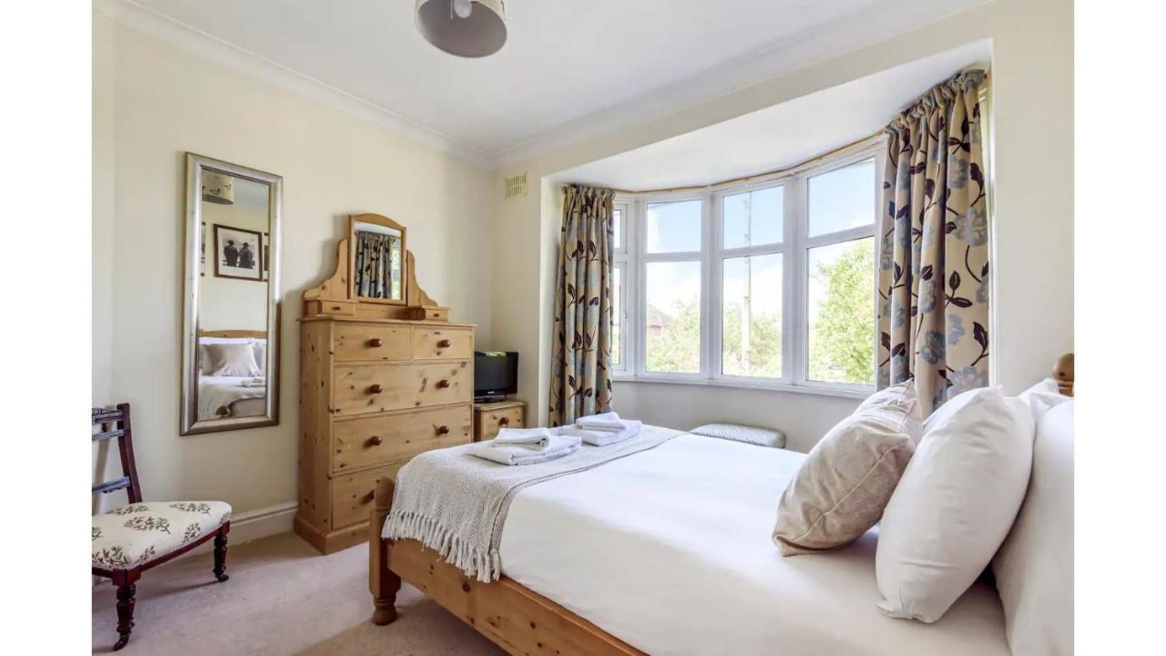 Pass The Keys Lovely 3 Bedroom Garden In Holiday home *