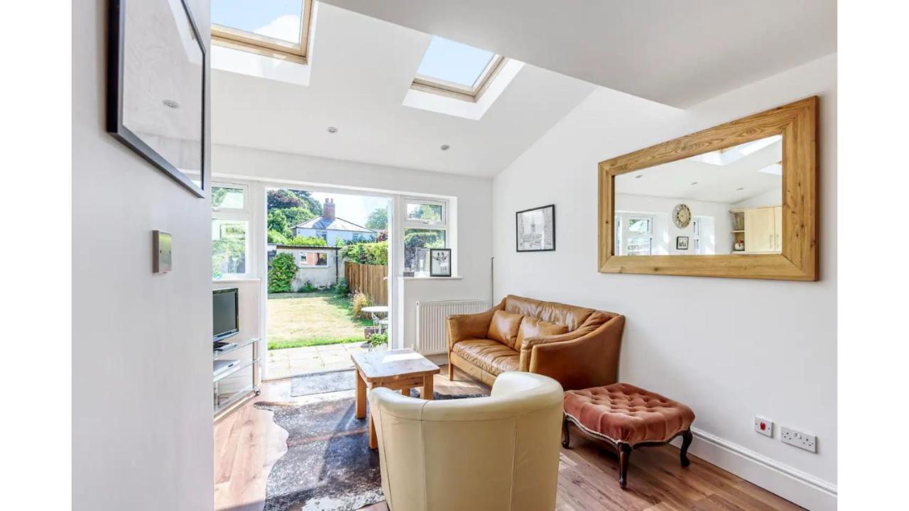 Pass The Keys Lovely 3 Bedroom Garden In Holiday home