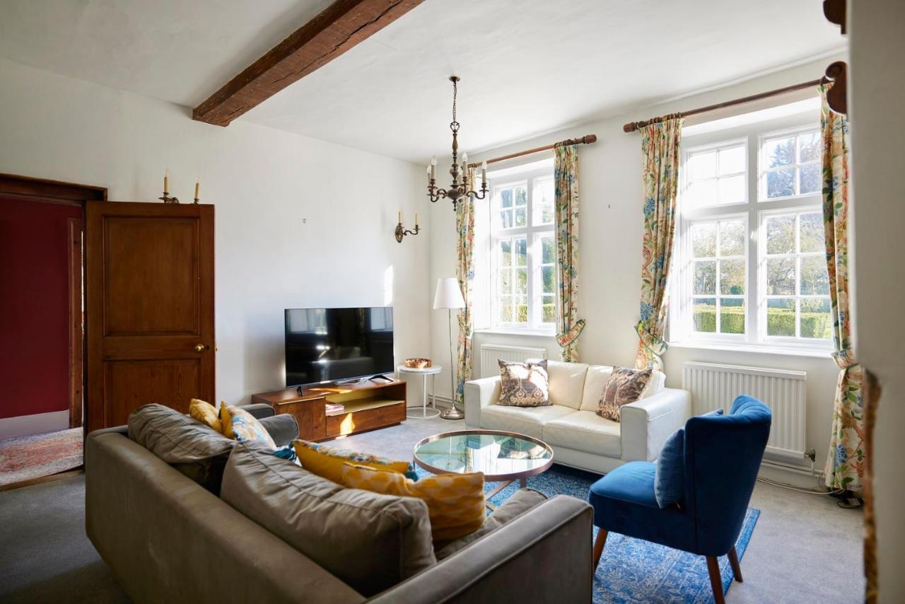 The Royal Retreat -elegant 7bdr With Garden Apartment *