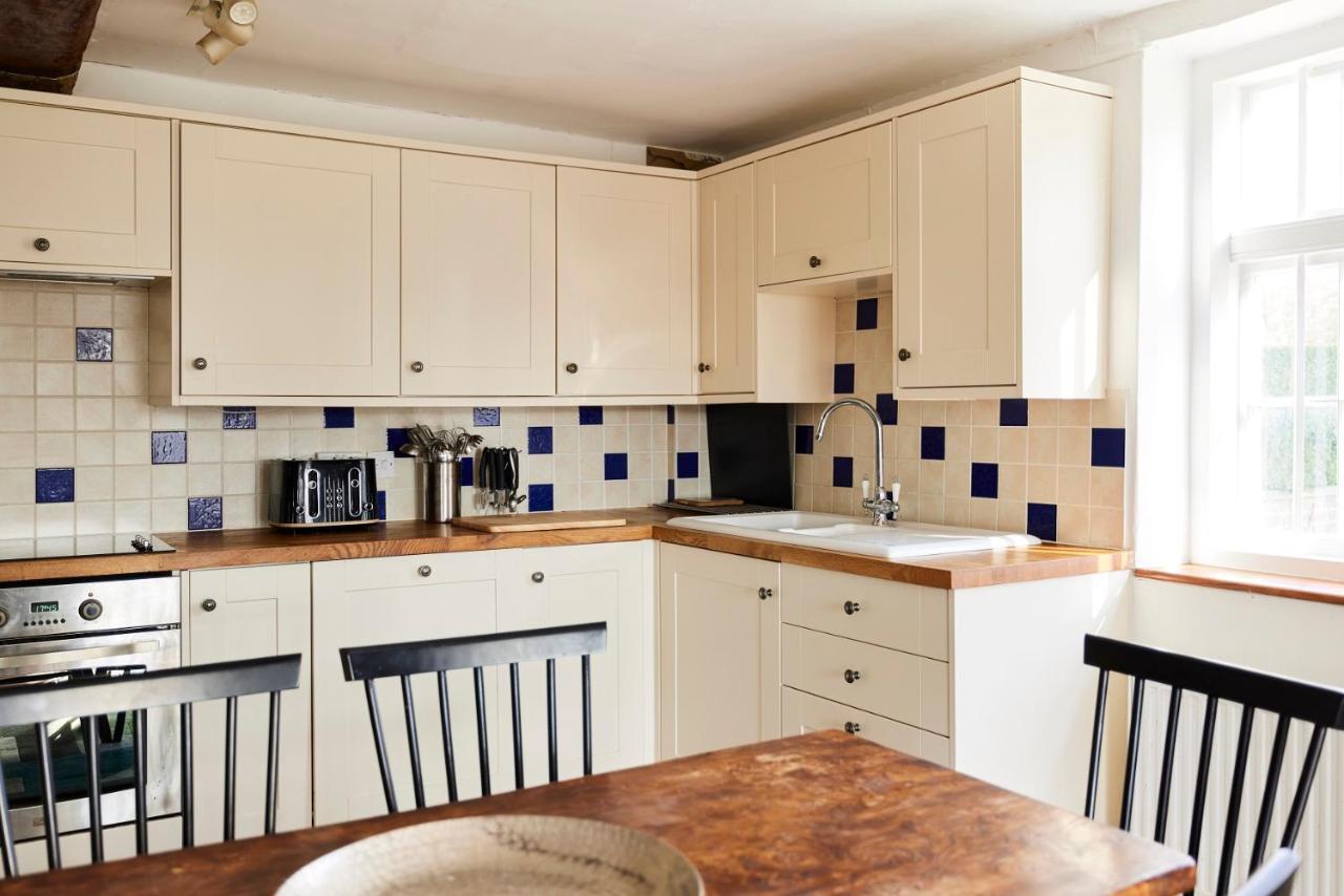 Apartment The Royal Retreat -elegant 7bdr With Garden