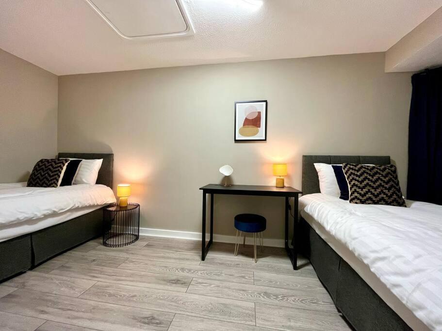 Fab Centre Sleeps 6 With *