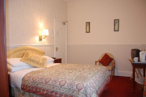 Hotel Eurobar & 3*