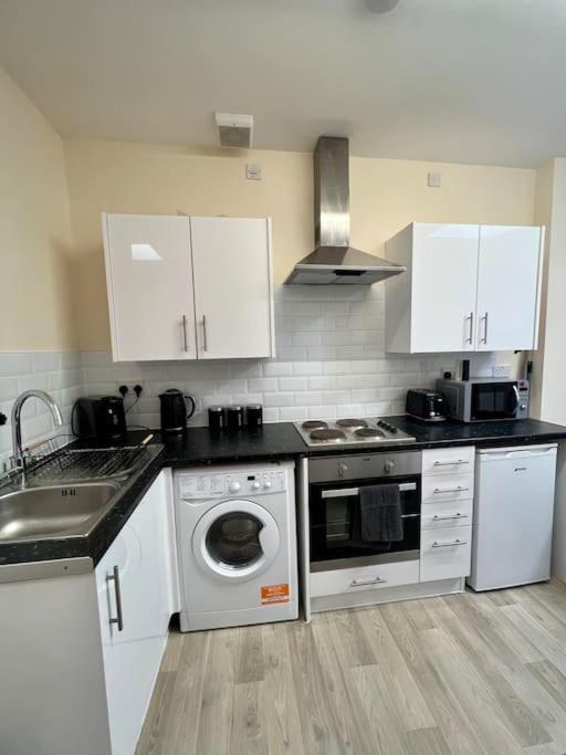 2 Bedroom With Balcony Oxford