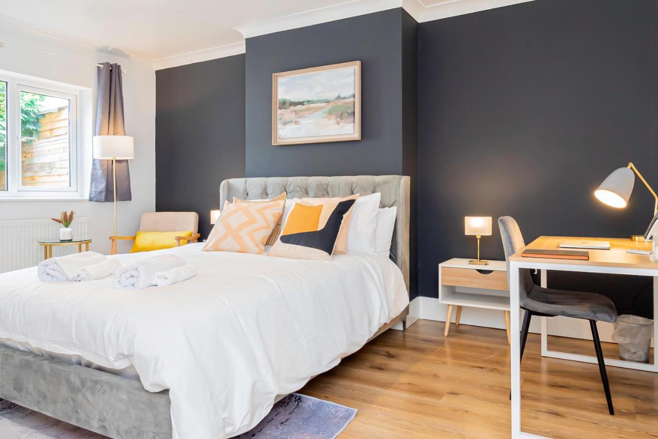 Apartment Charming 2-bedroom Flat With A Garden And Free Parking At Abingdon