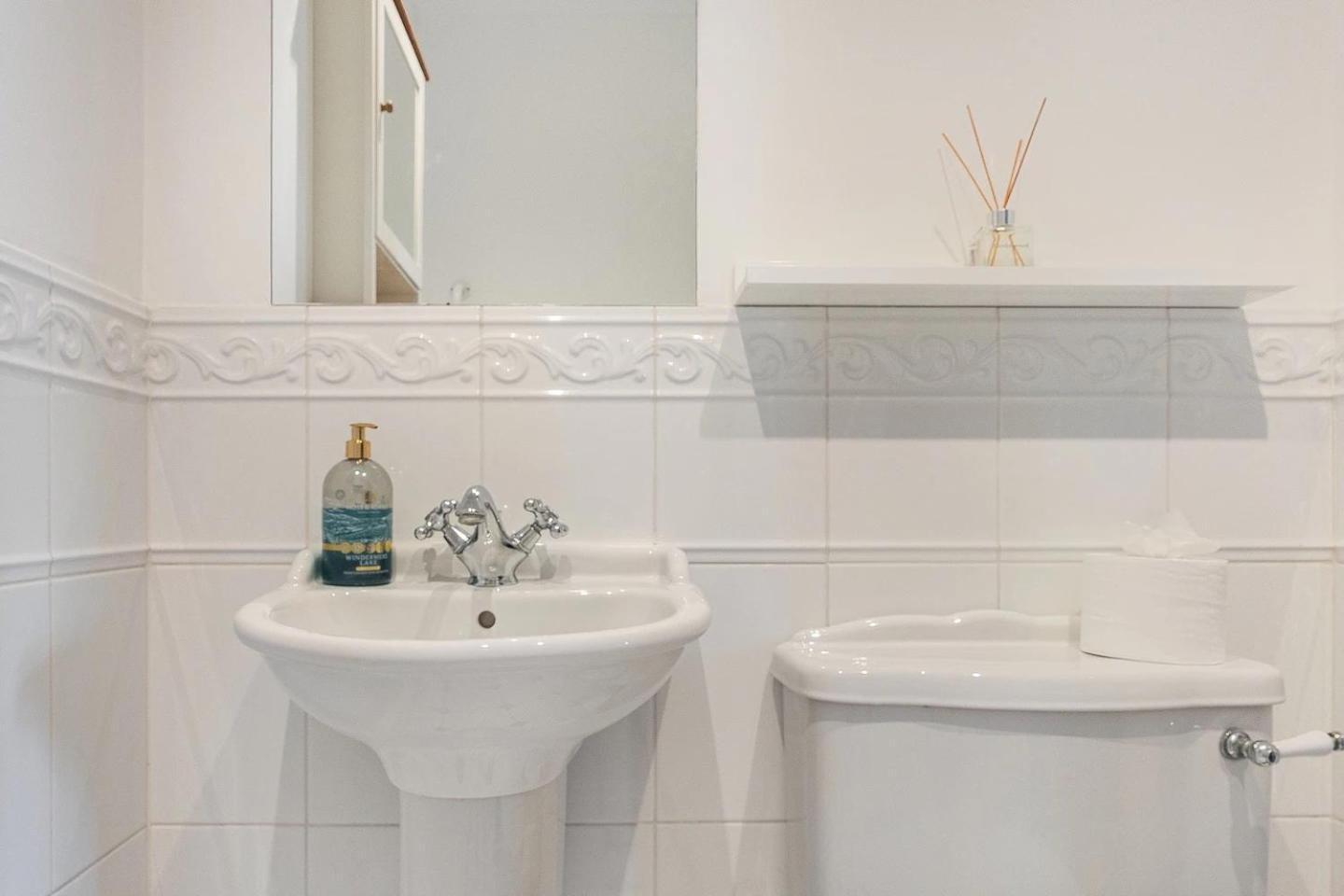 Spacious 4-bedroom Townhouse In The Center With Free Parking Holiday home Oxford