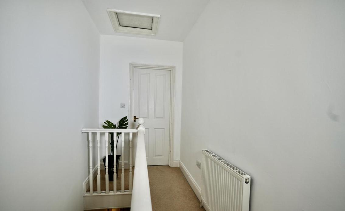 Spacious Two-bedrooms House, Private Parking, Contractors, Relocators * Oxford