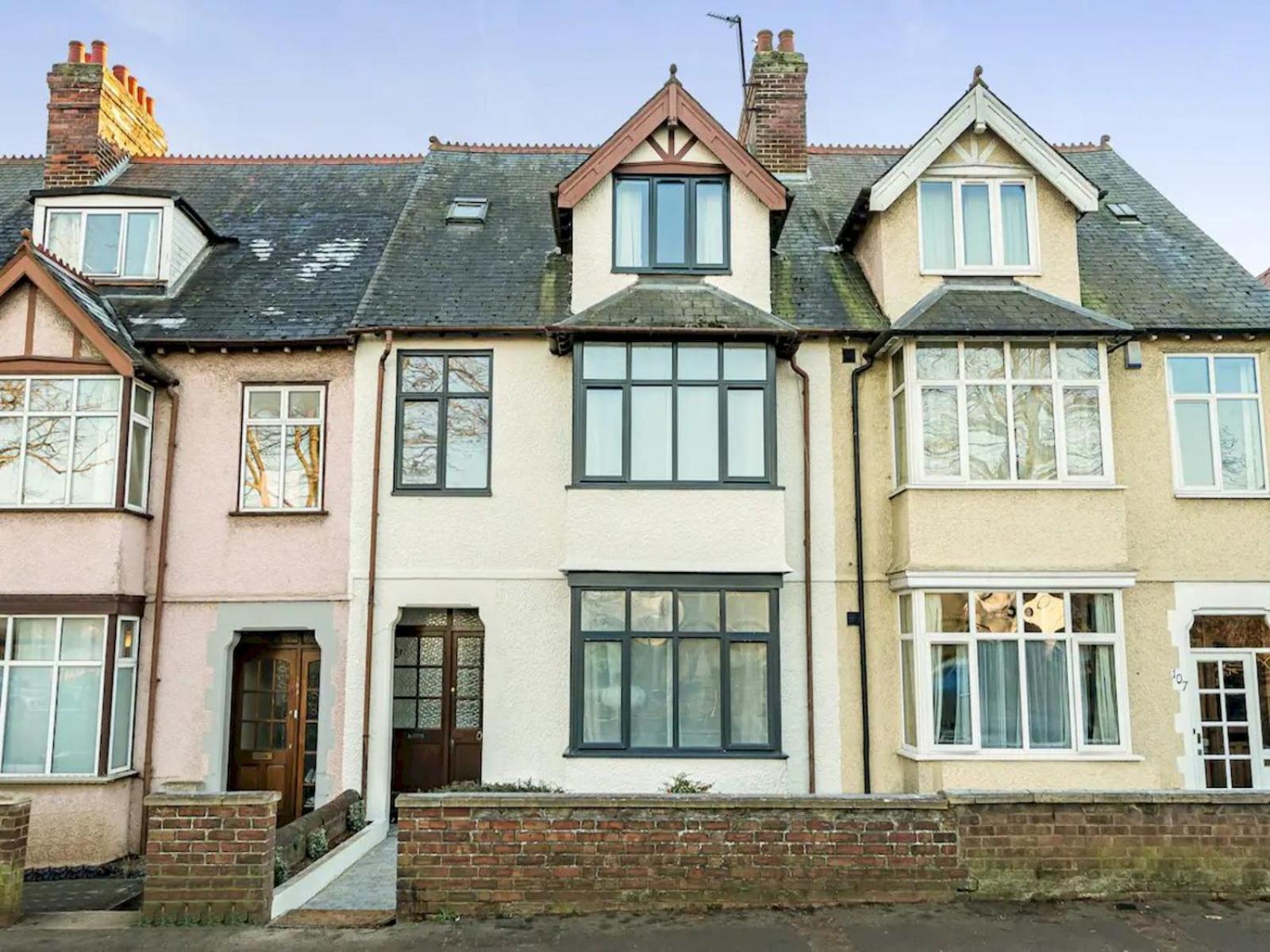 Pass The Keys Stunning 5 Bedroom