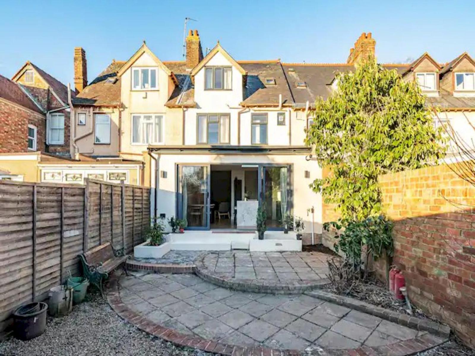 Pass The Keys Stunning 5 Bedroom * Oxford