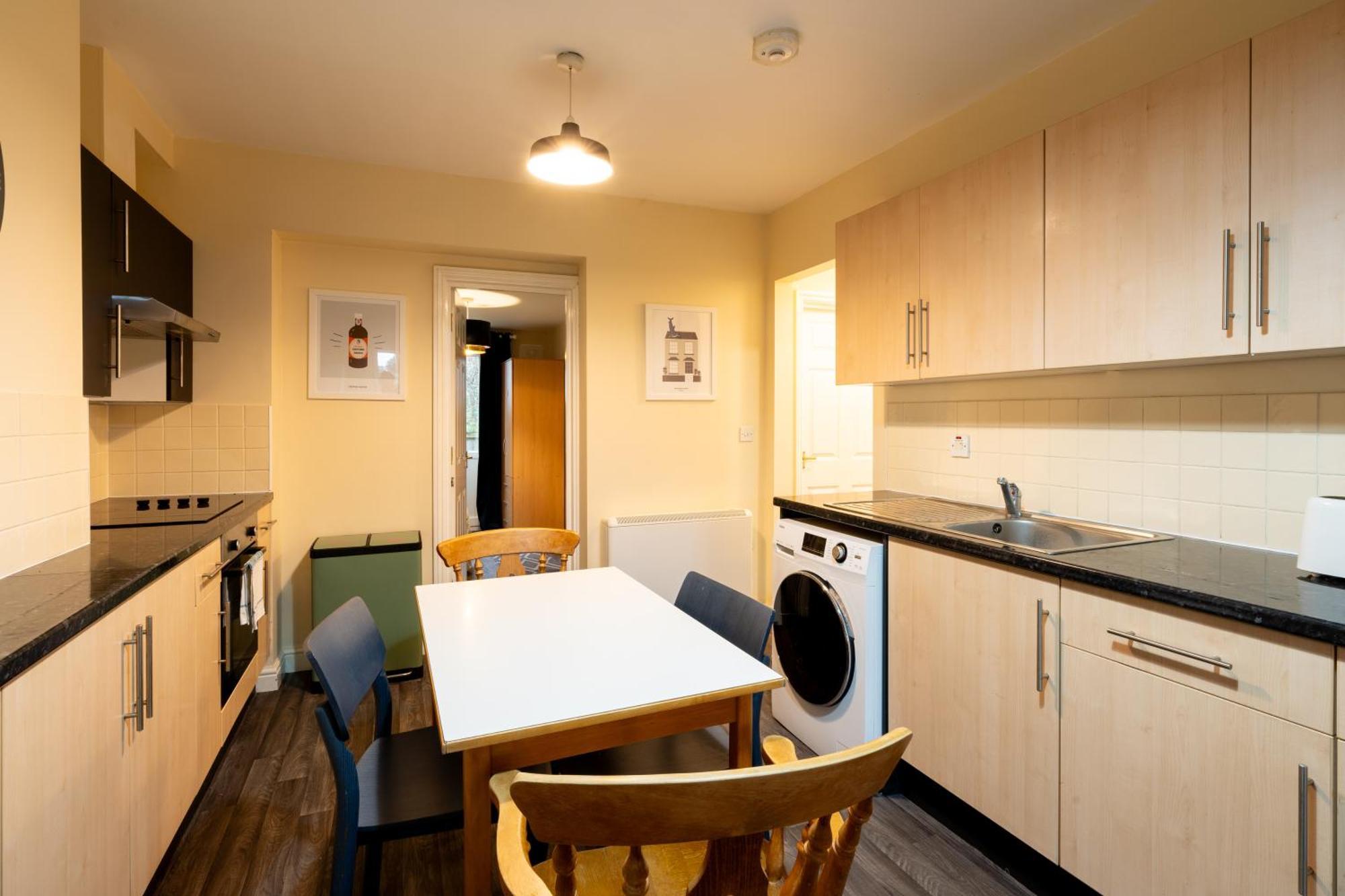 Aryas - Headington *