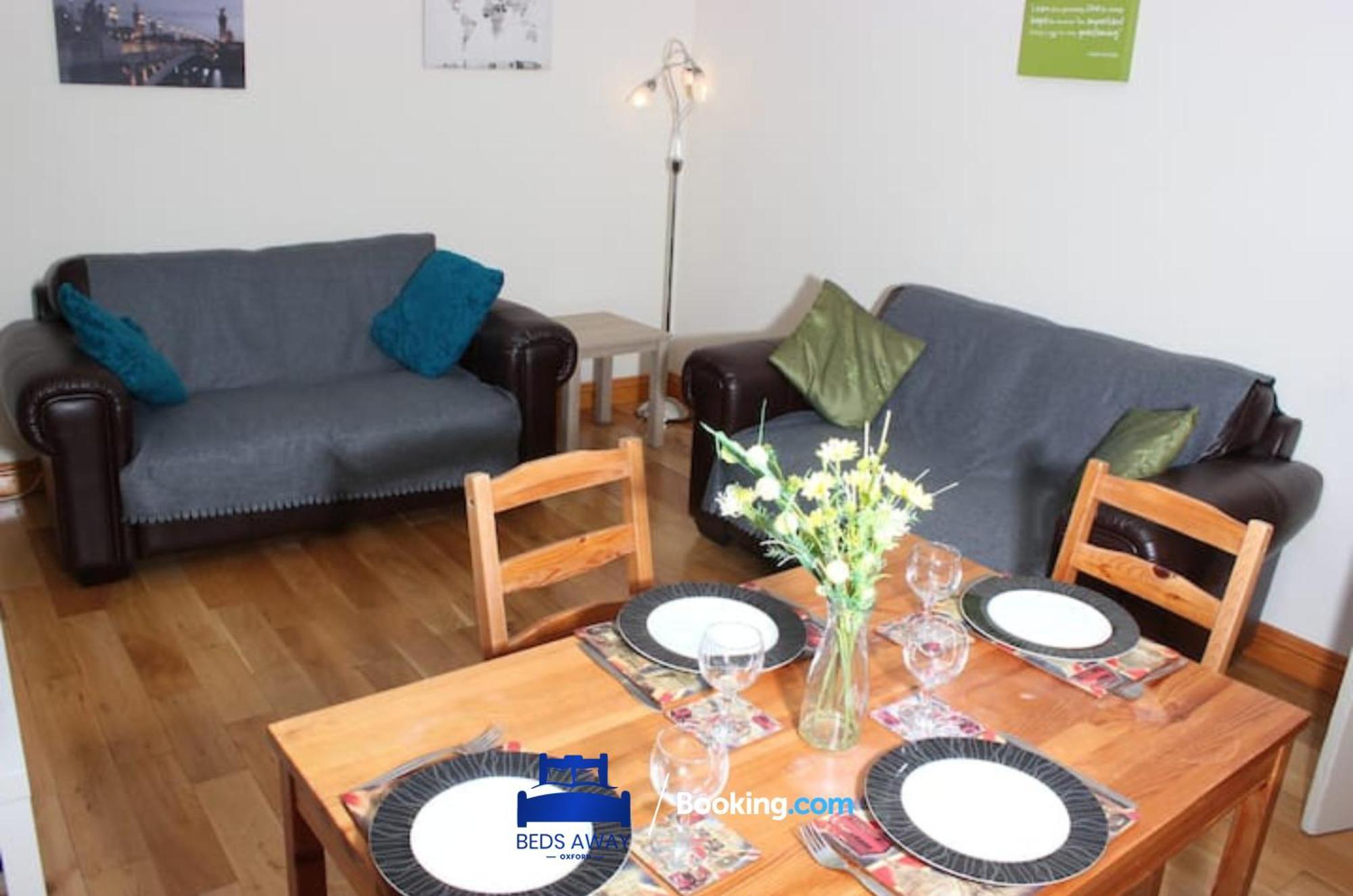 Beds Away Contractor House: 3-bedroom With Free Parking * Oxford