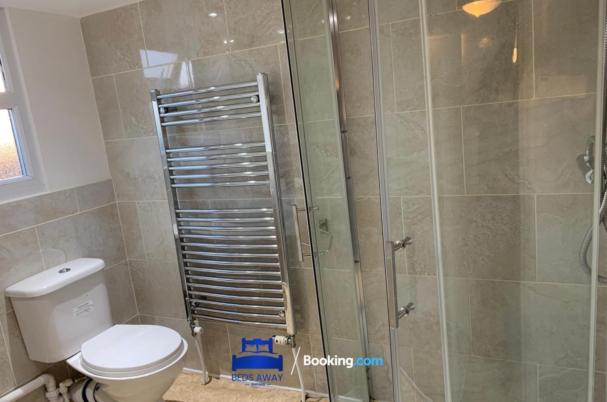 Holiday home Beds Away Oxford: 6-bedroom House With En-suites, Garden & Parking Oxford