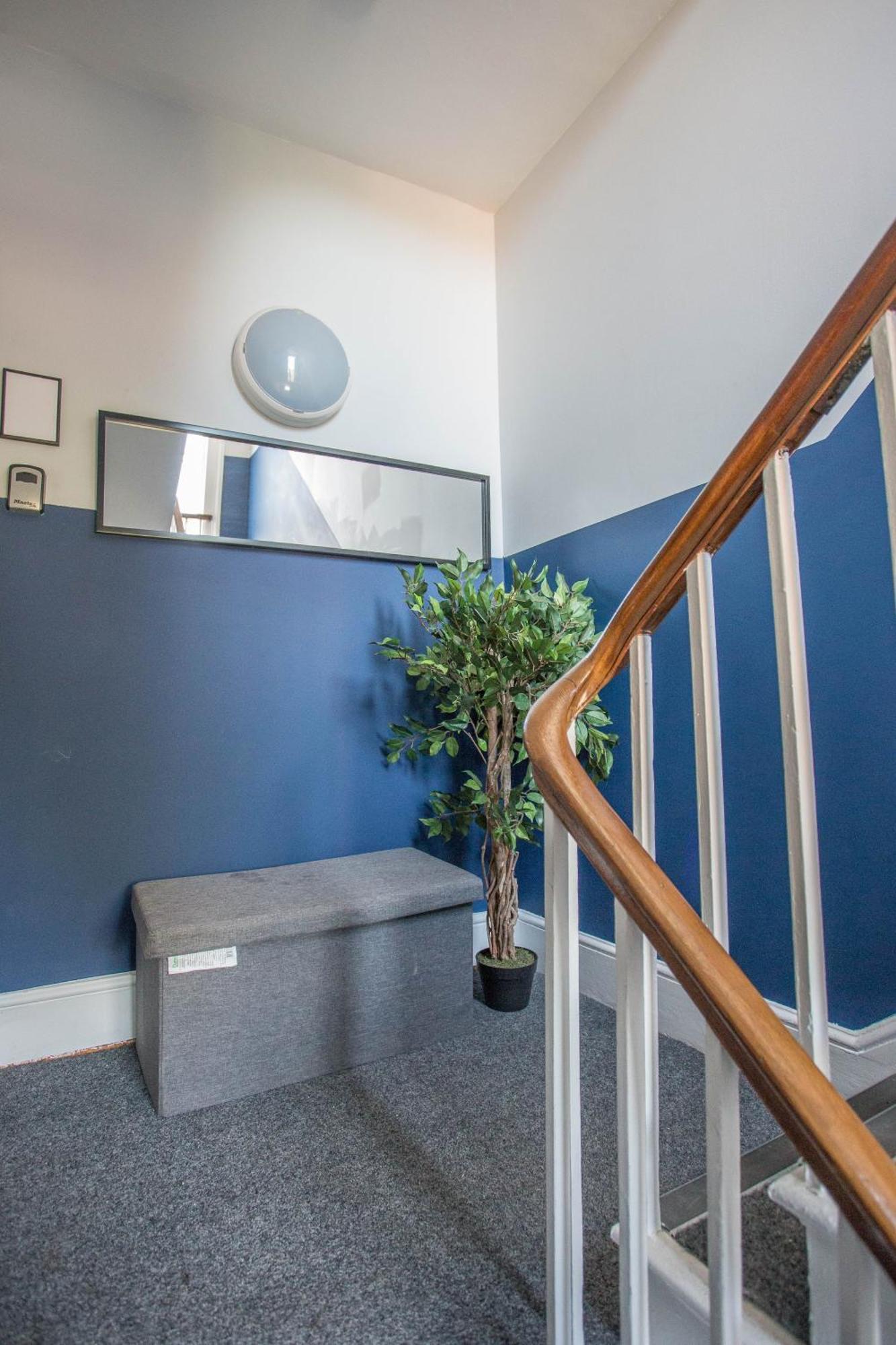 Cosy, Flat For Up To 4 With Park View