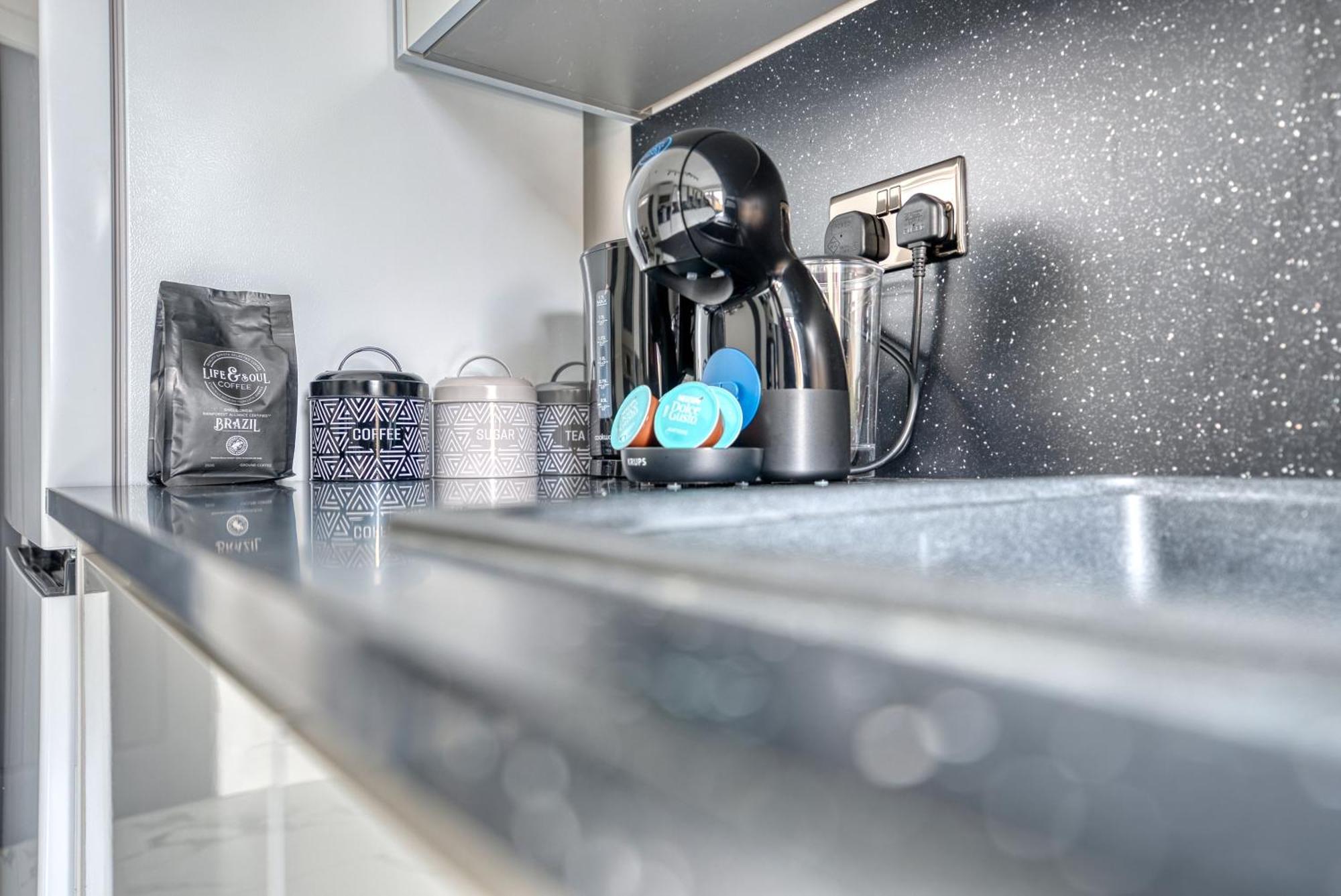 Aryas Homes - Headington Holiday home