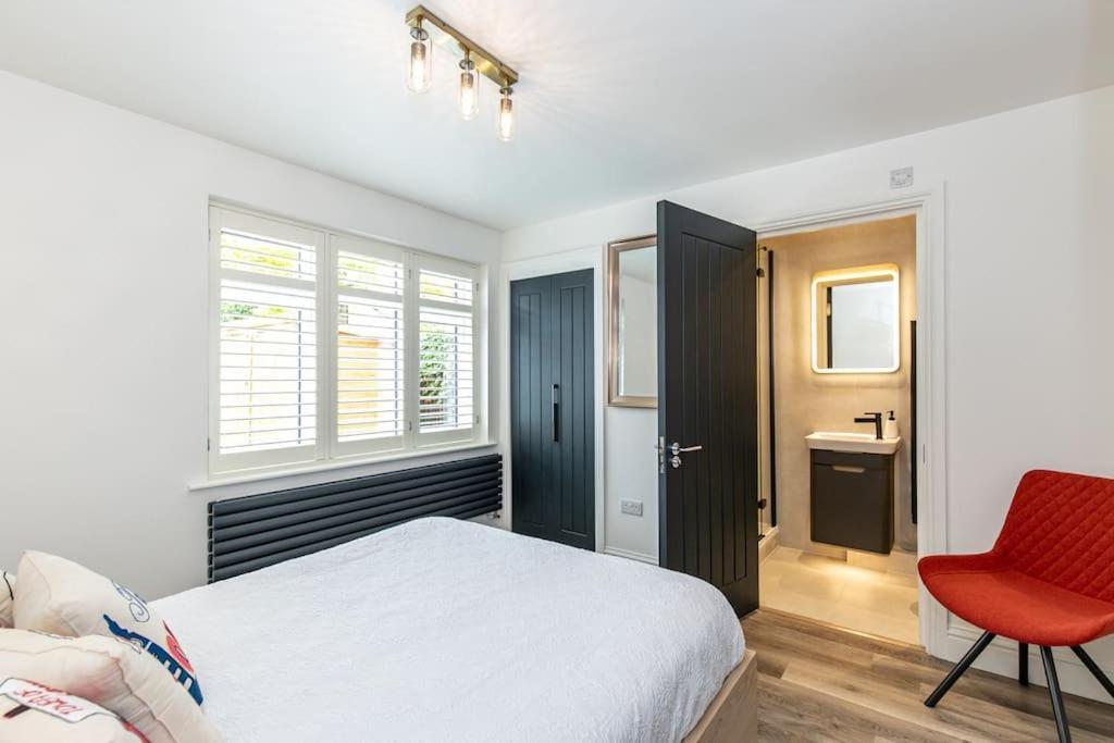 Apartment Flat 2, 161 Crescent Road Luxury