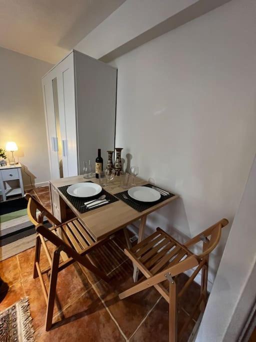Exclusive Flat In Centre Apartment *