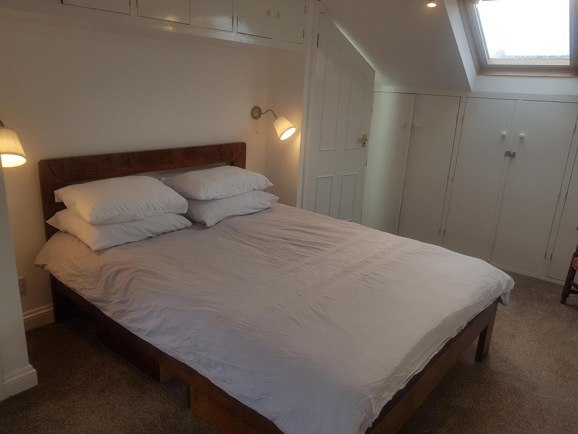 The Ox1 Guest house *