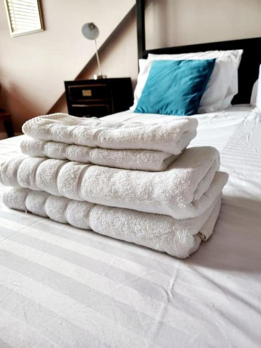 Stunning, Newly Renovated, Edwardian Townhouse Holiday home *