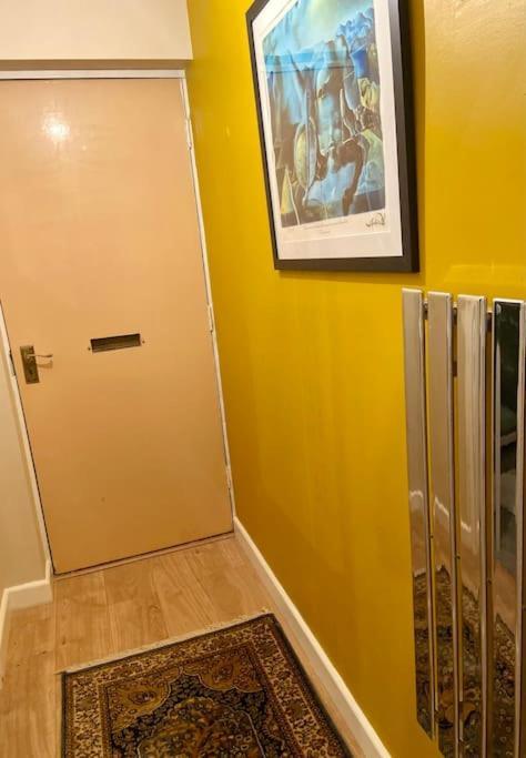 Elegant Flat In Center With Parking Apartment *