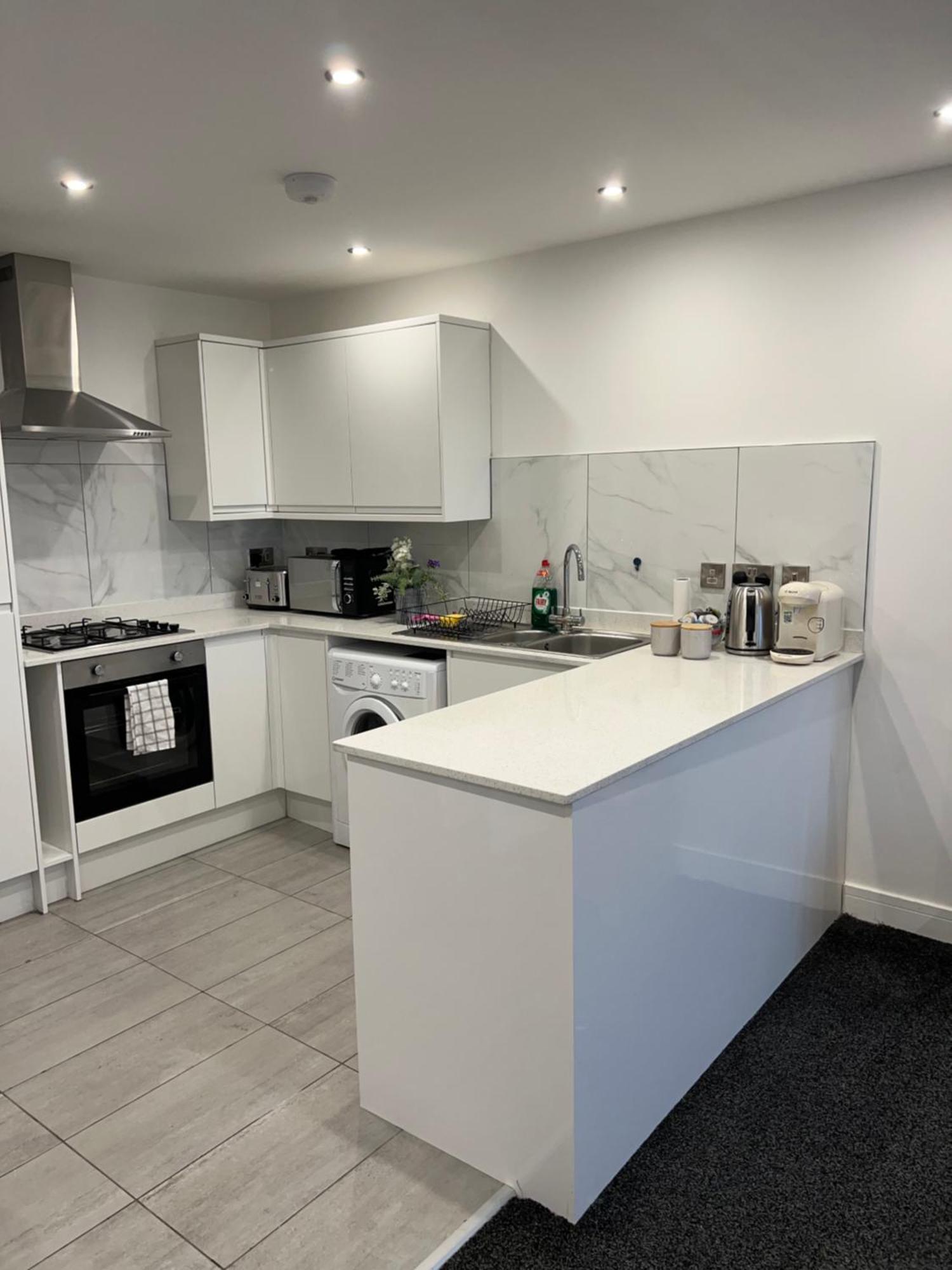 Modern And Stylish Two Bedroom Flat Apartment