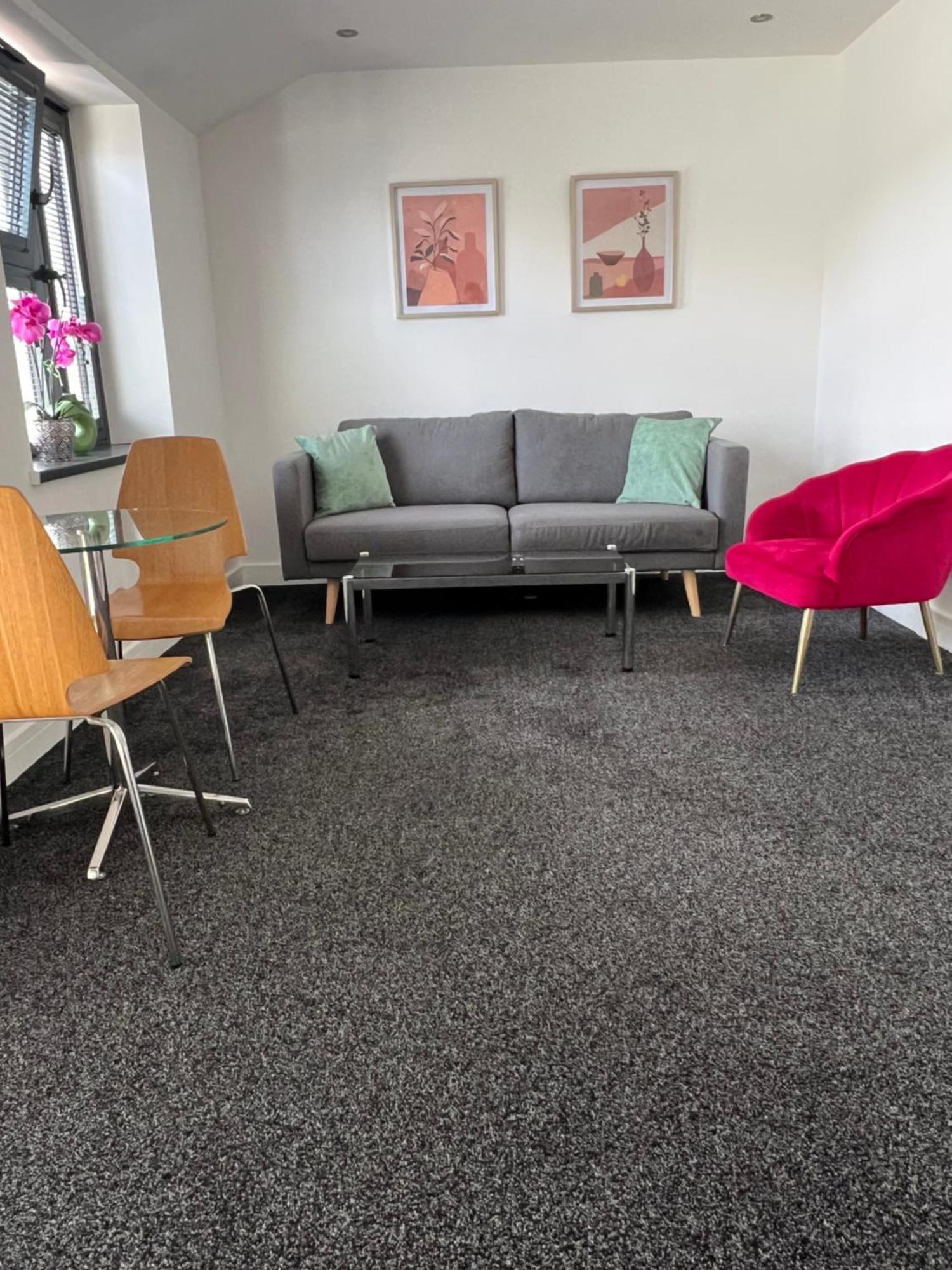 Modern And Stylish Two Bedroom Flat Apartment Oxford