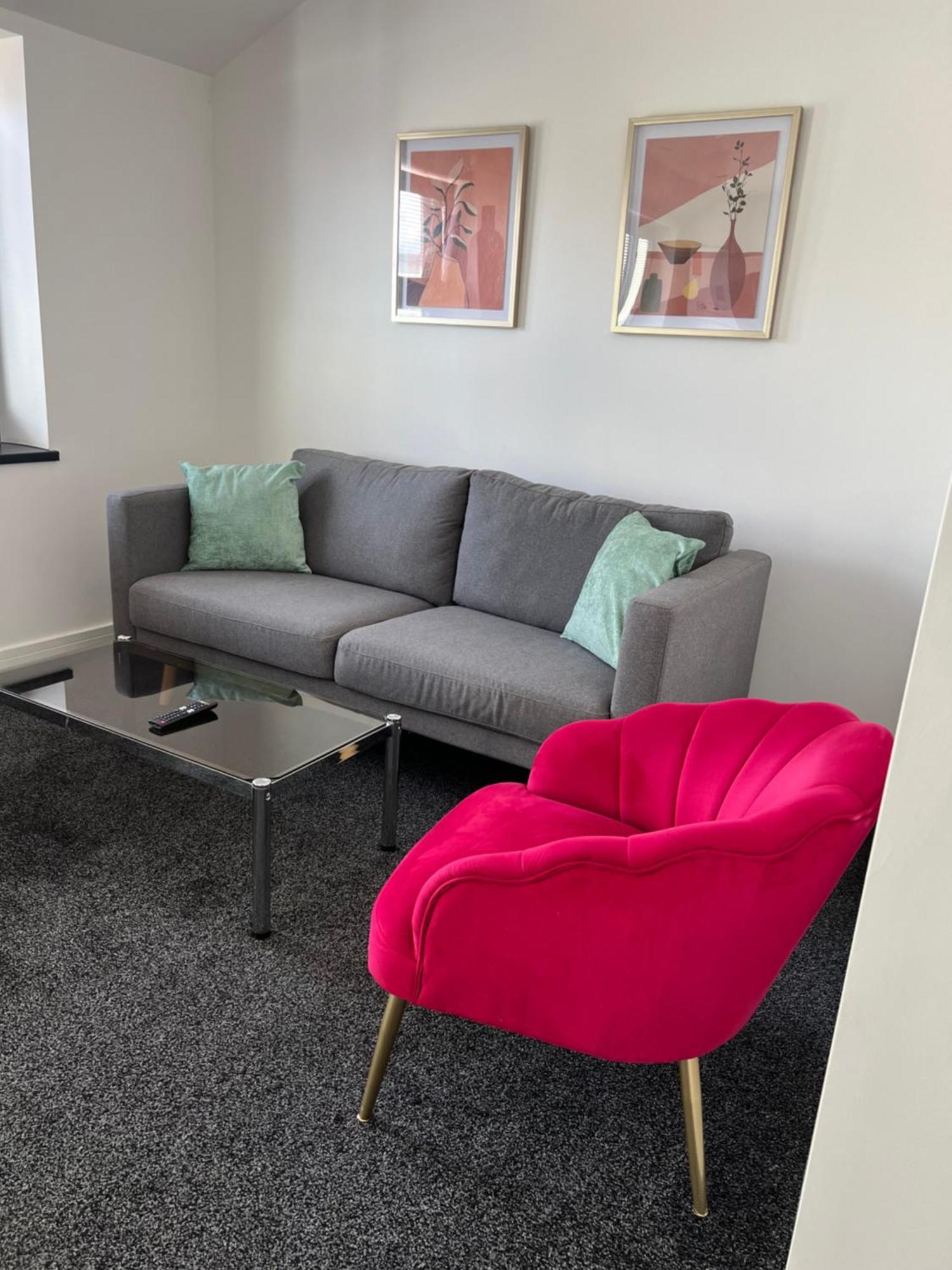 Modern And Stylish Two Bedroom Flat Apartment