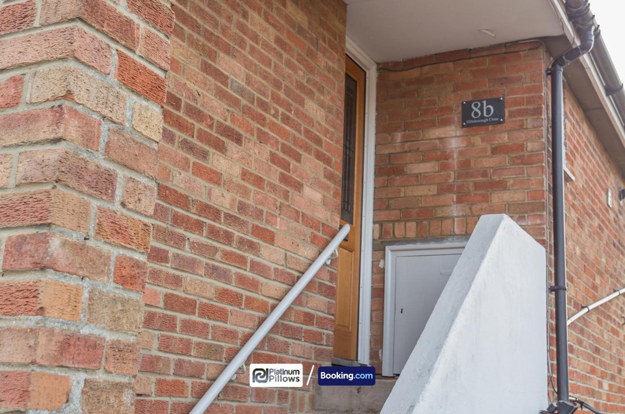 Monthly & Weekly Deals Available, Business & Leisure, Parking, 2 Bedroom Apartment, Hotels, Oxford Apartment *
