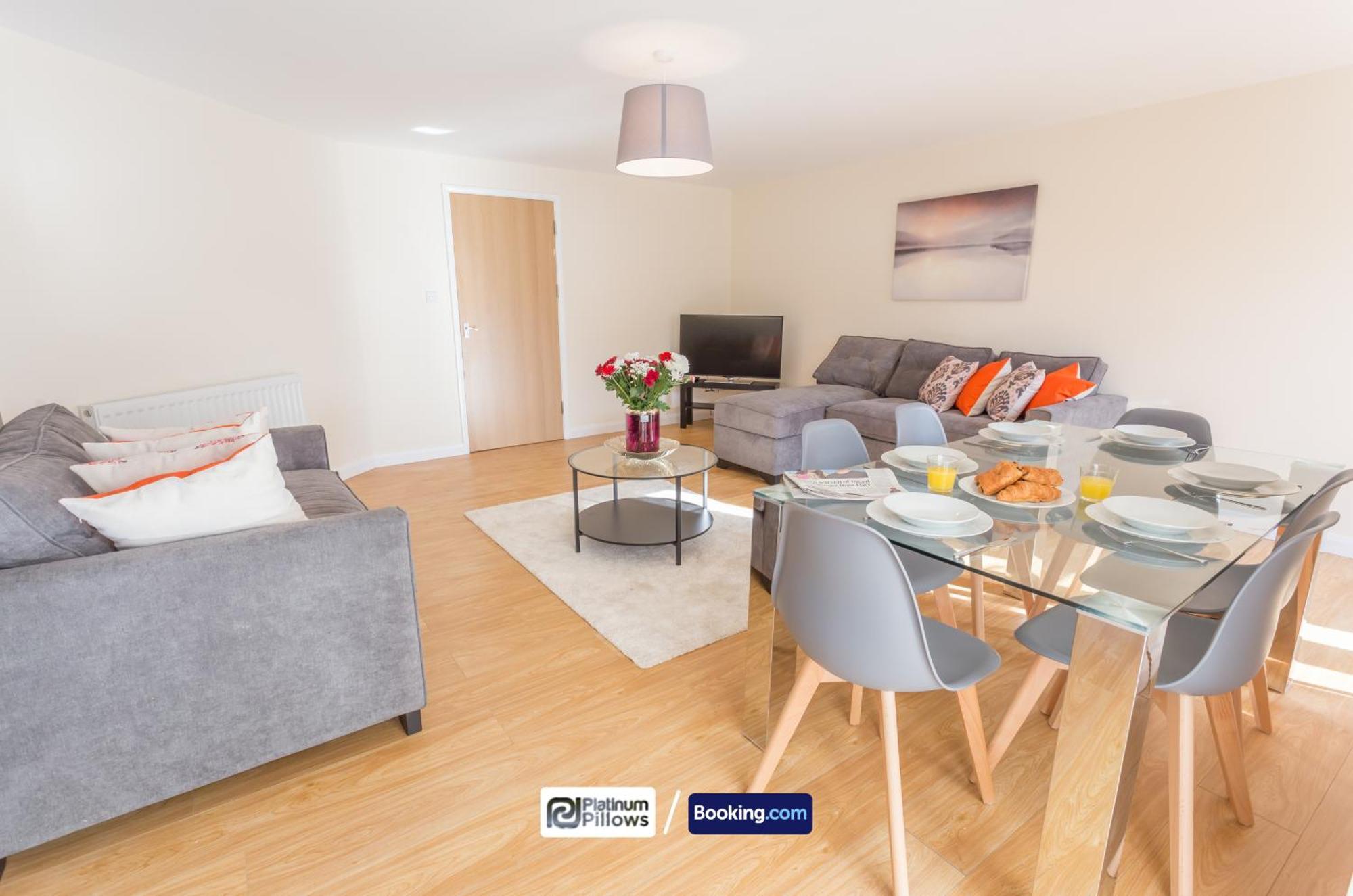 Modern 2 Bedroom Apartments, Near John Radcliffe Hospital, Families & Contractor *