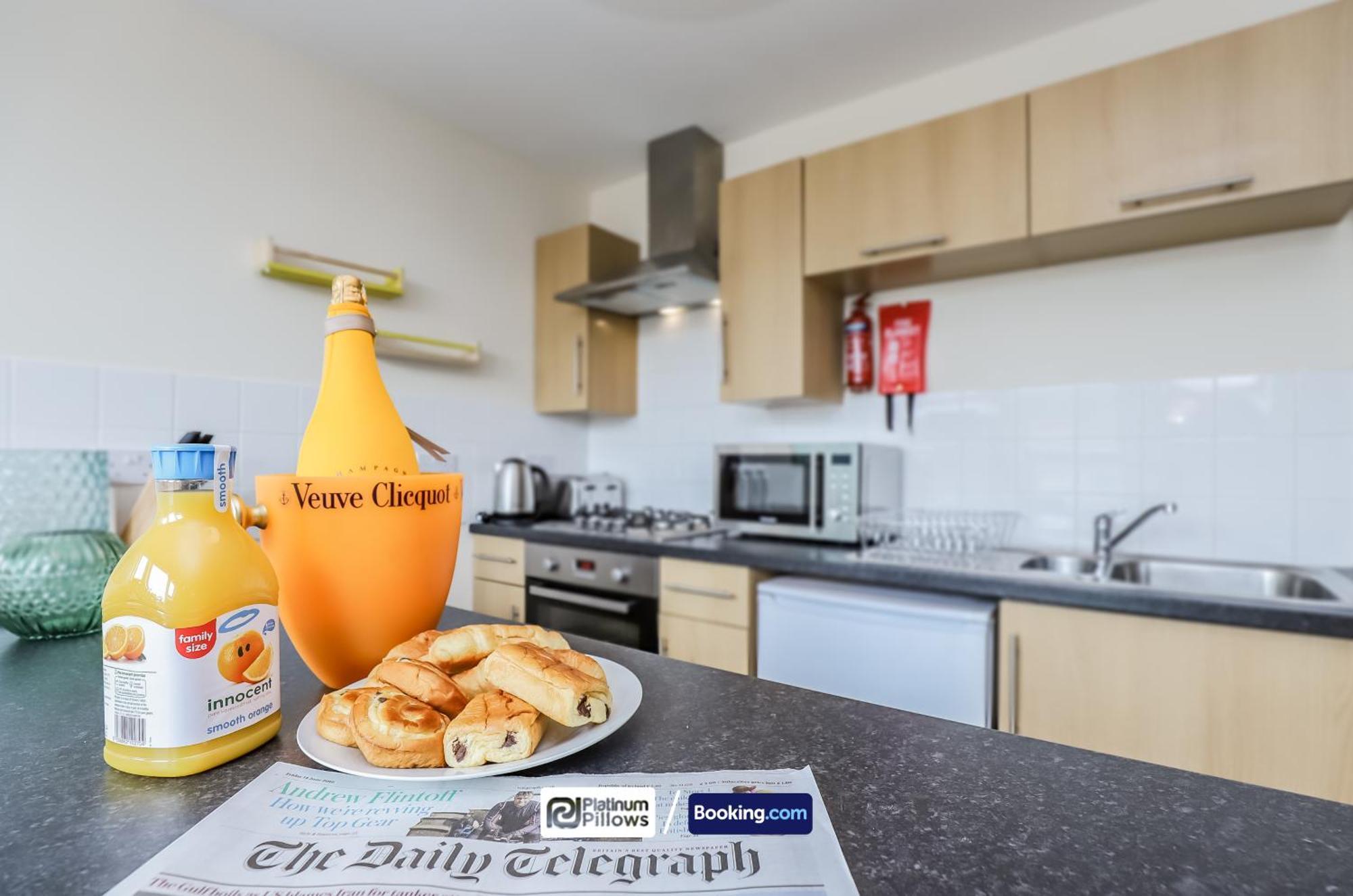 Modern 2 Bedroom Apartments, Near John Radcliffe Hospital, Families & Contractor * Oxford