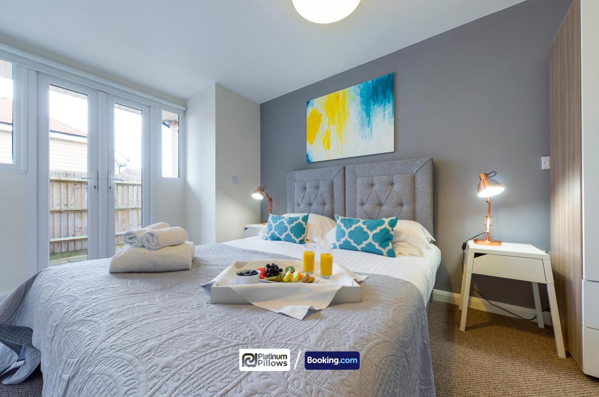 Modern 2 Bedroom Apartments, Near John Radcliffe Hospital, Families & Contractor Oxford