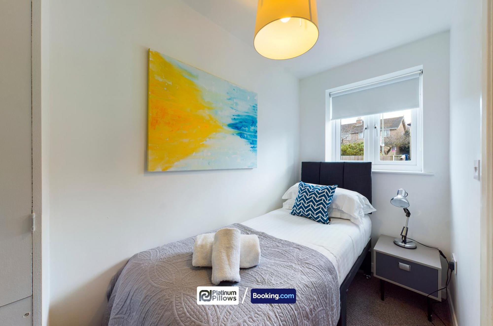Modern 2 Bedroom Apartments, Near John Radcliffe Hospital, Families & Contractor * Oxford