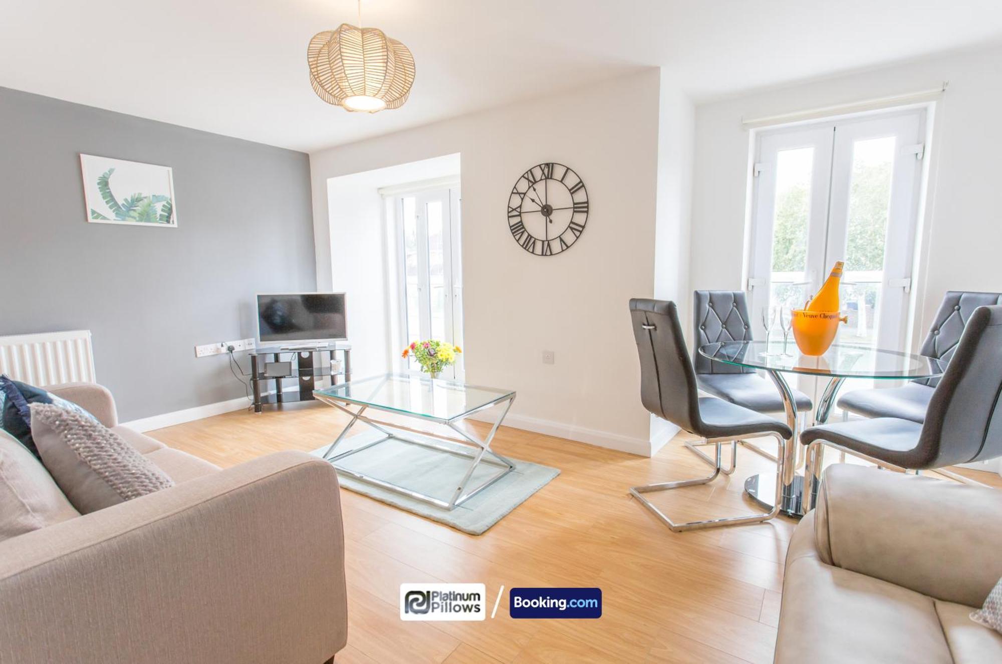 Modern 2 Bedroom Apartments, Near John Radcliffe Hospital, Families & Contractor * Oxford