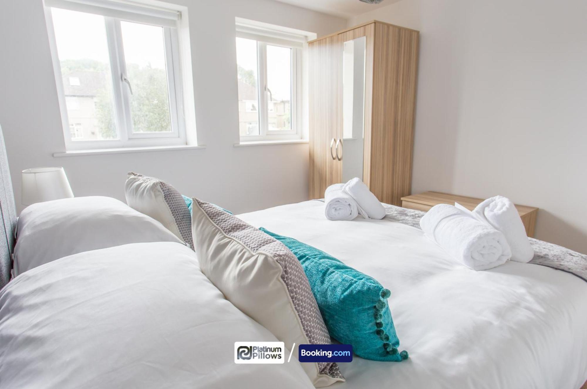 Modern 2 Bedroom Apartments, Near John Radcliffe Hospital, Families & Contractor Apartment