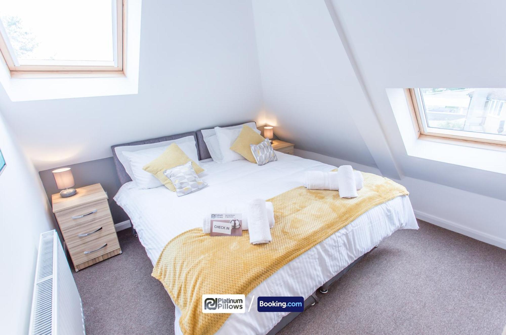 Apartment Modern 2 Bedroom Apartments, Near John Radcliffe Hospital, Families & Contractor *