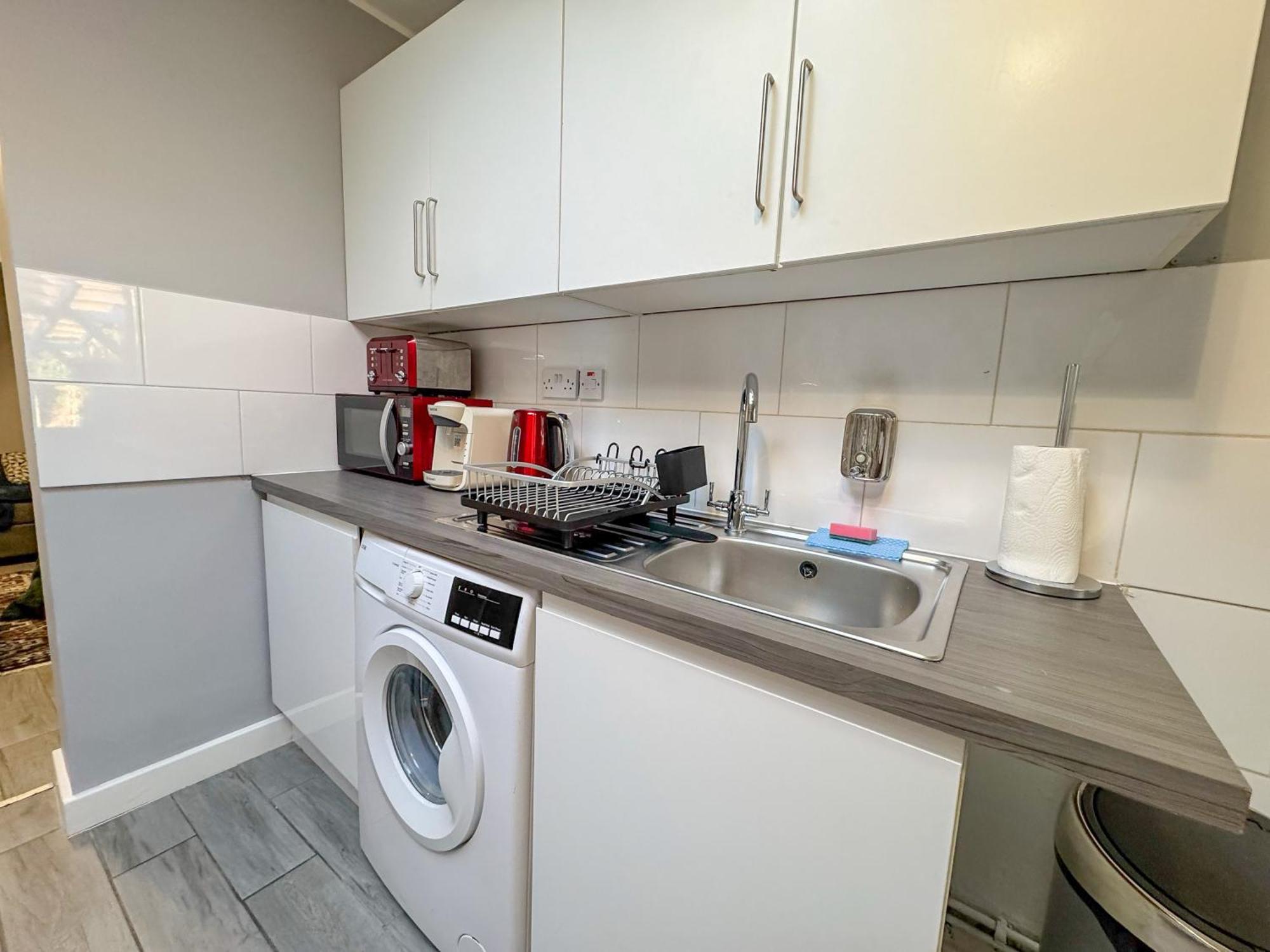 Modern House In Parking-limited