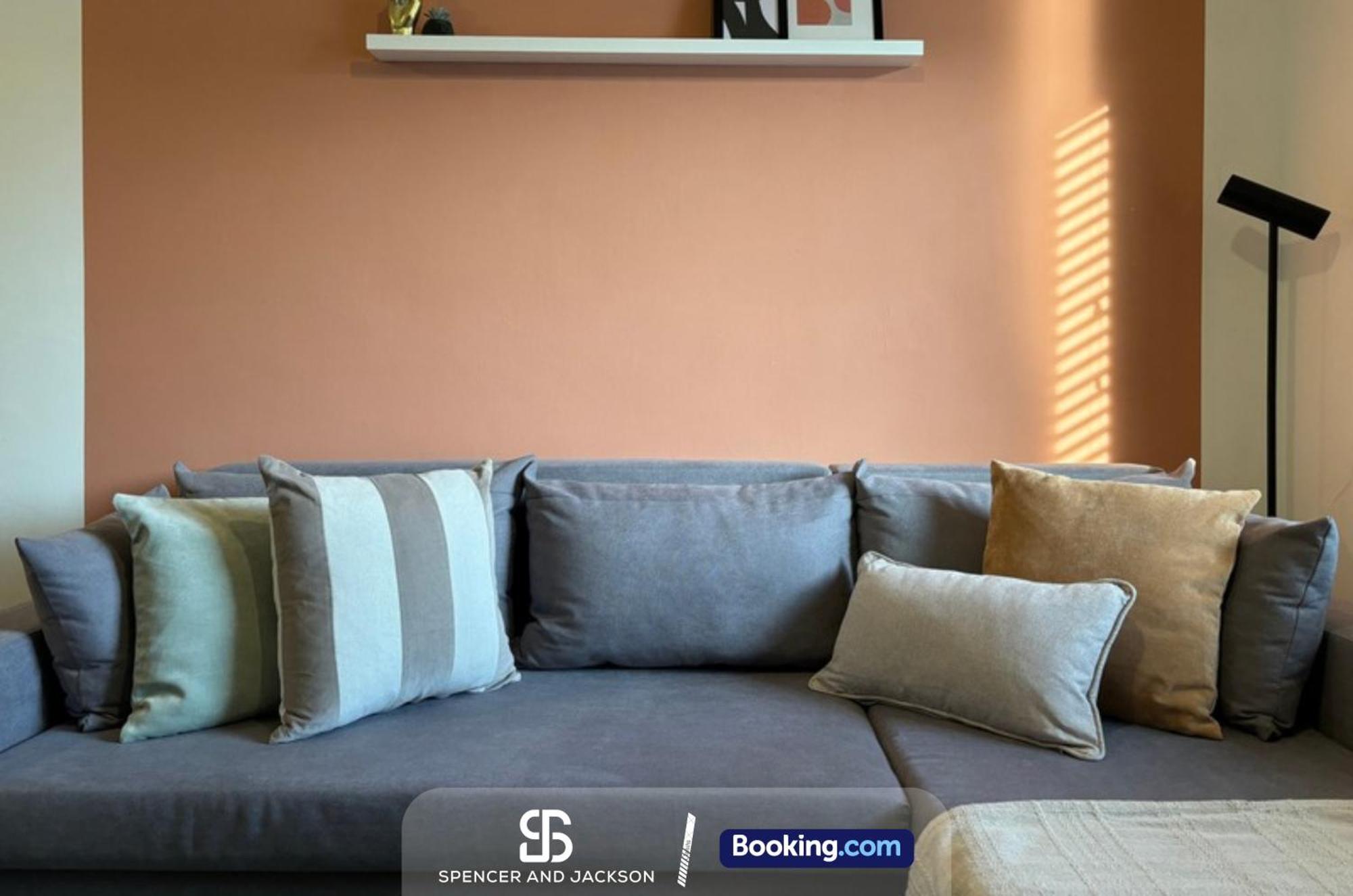 2 Bedroom Spacious Duplex Near The With Free Parking By Spencer And Jackson Short Lets & Serviced Apartment