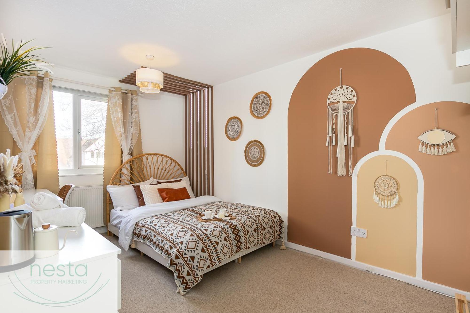 Bohemian Haven Inn *