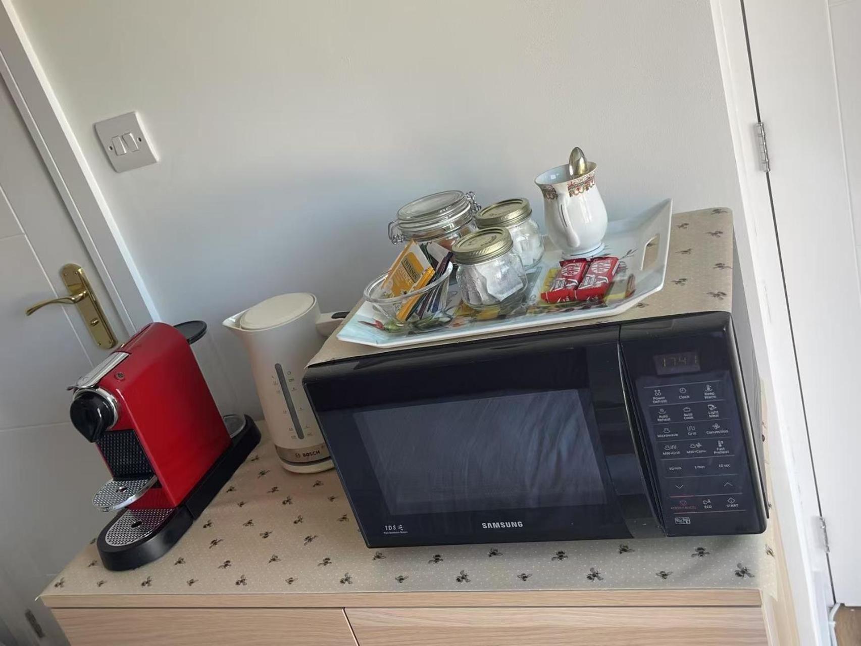 Homestay Brand New En-suite Double Private Entry Self-check Oxford