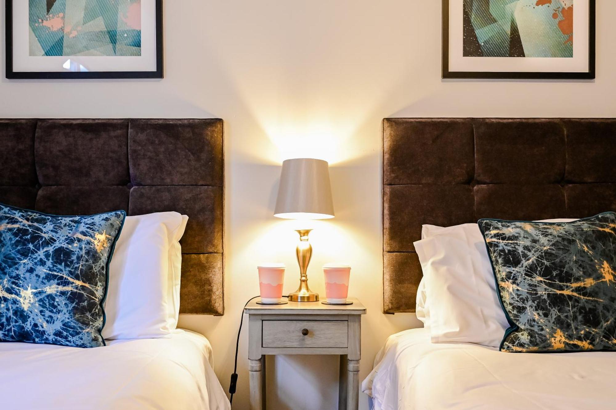 No.192 Hotel *
